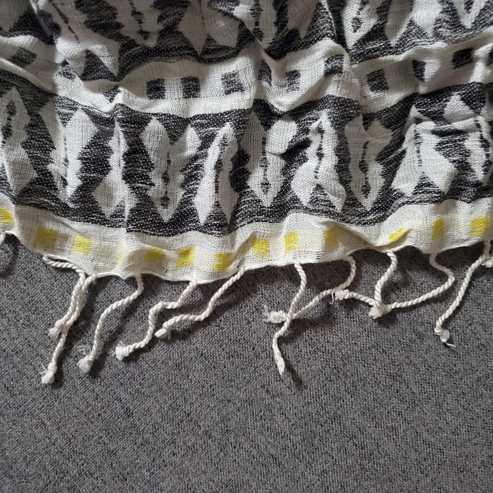 Scarf - Picture 3 of 3